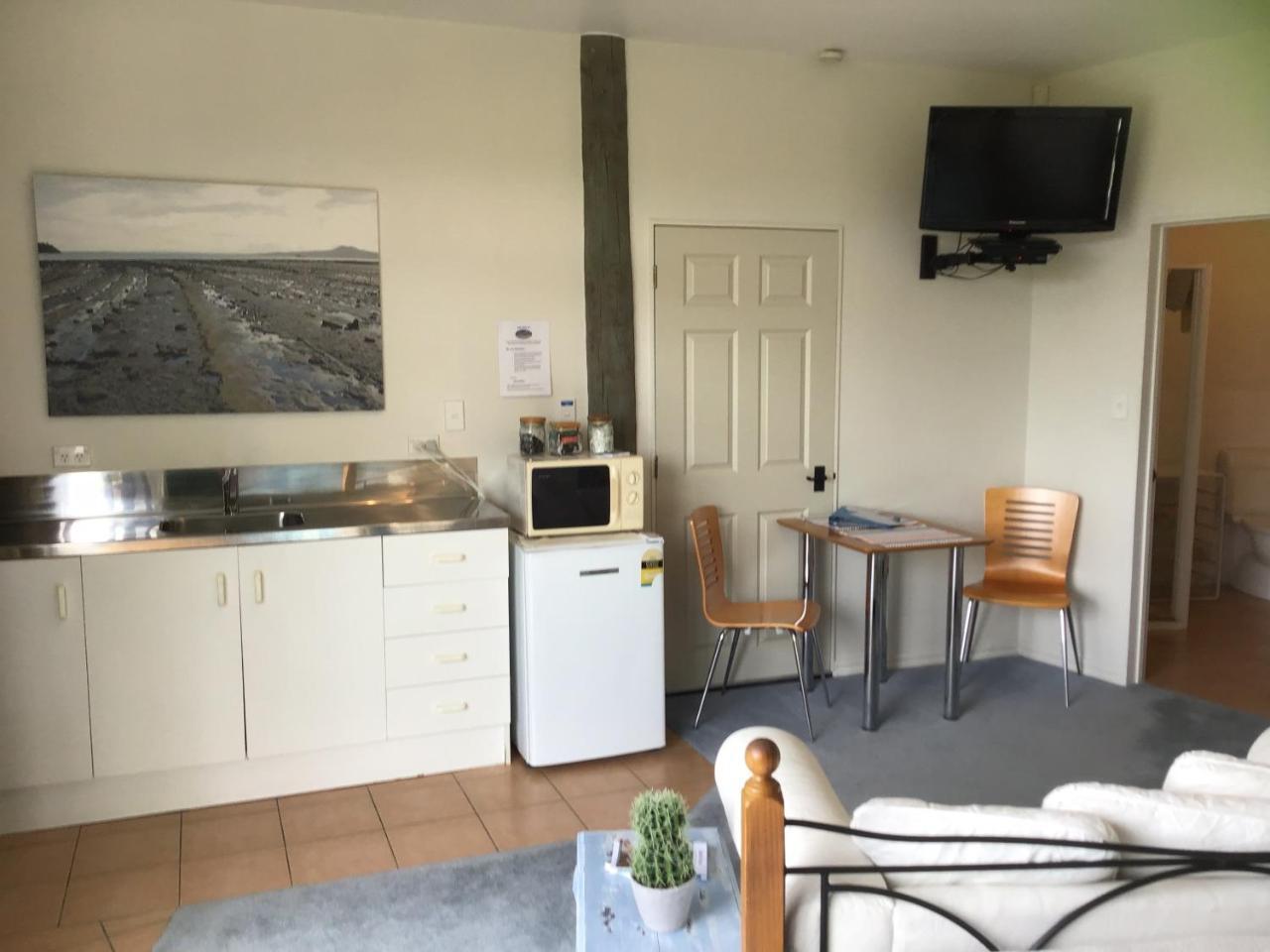 Heads Up Apartment Mangawhai Exterior foto